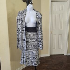 St. John 2pc Evening Embellished Skirt Suit Size 12